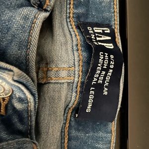 Woman’s High Rise Jean Leggings Ripped